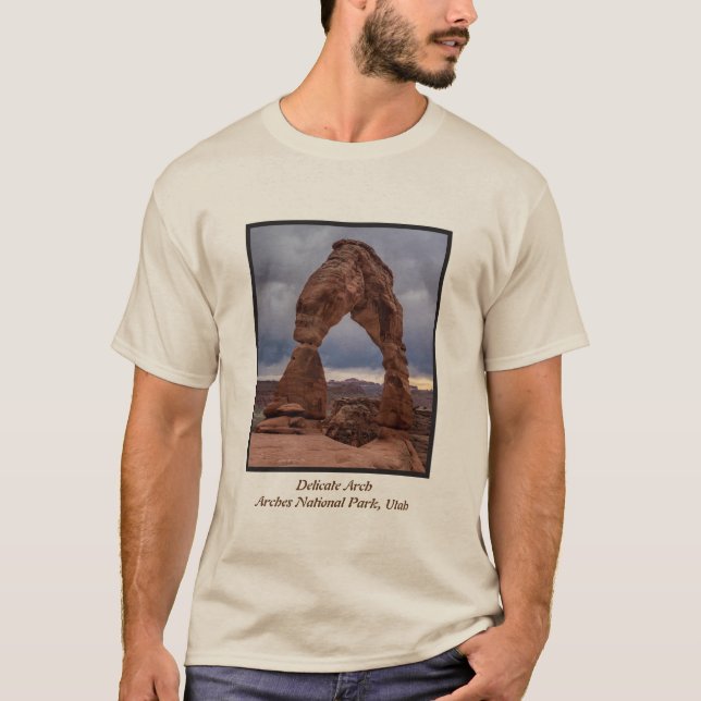 Camiseta Por do sol tormentoso - arco delicado - Moab - Utá (Frente)