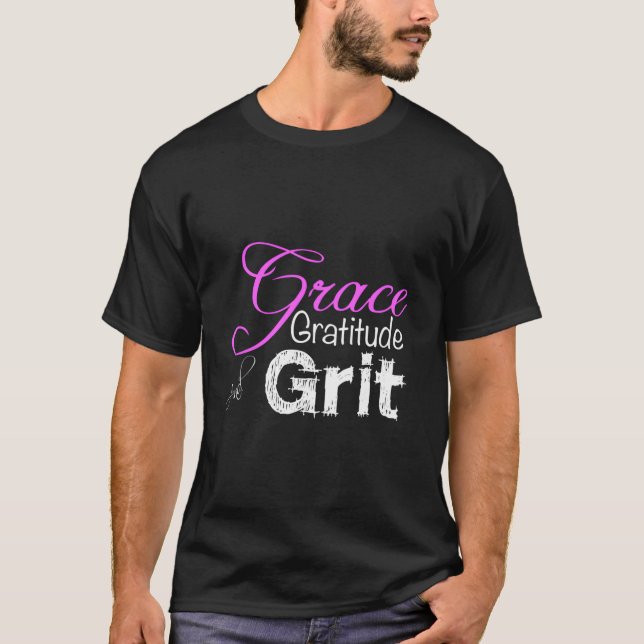 Camiseta Por Graça Gratidão E Garra Forte (Frente)