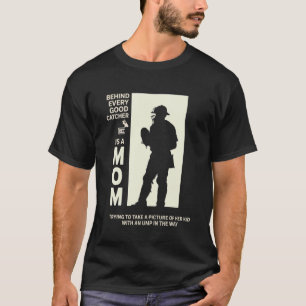 Camiseta Por trás de todo bom receptor está uma mãe tentand