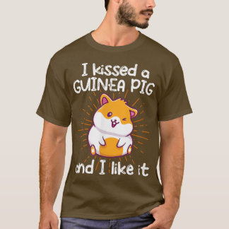Camiseta Porco Guineense Eu Beijei Um Porco Guineense E Eu 