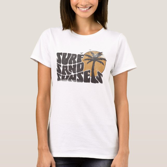 Camiseta Pôrs do sol de areia do Surf Retro Palm Tree Beach (Frente)