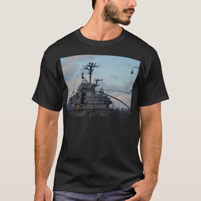 Camiseta Porta-aviões em New York (Frente)