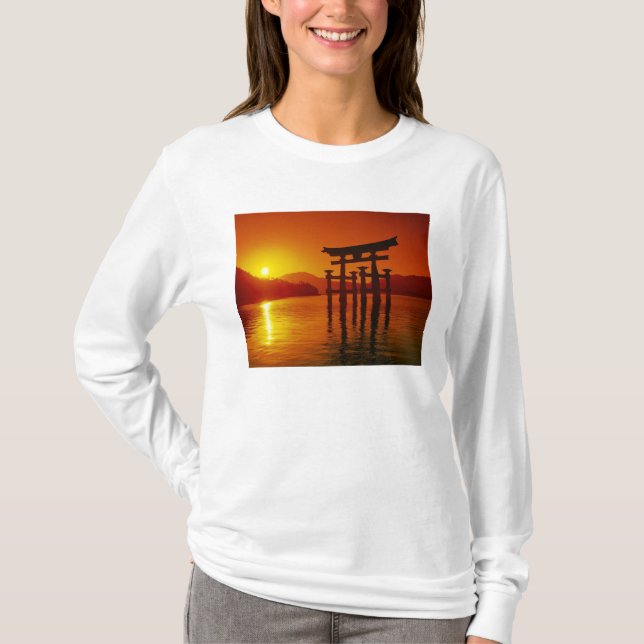 Camiseta Porta O-Torii, santuário de Itsukushima, Miyajima, (Frente)