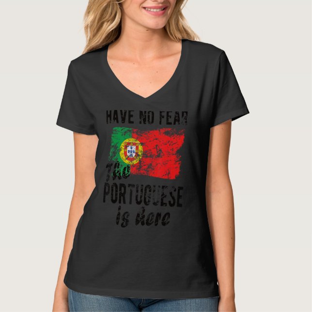 Camiseta Portugal Está Aqui Bandeira Portugal (Frente)