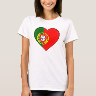 Camiseta Portugal Flag Heart Shape