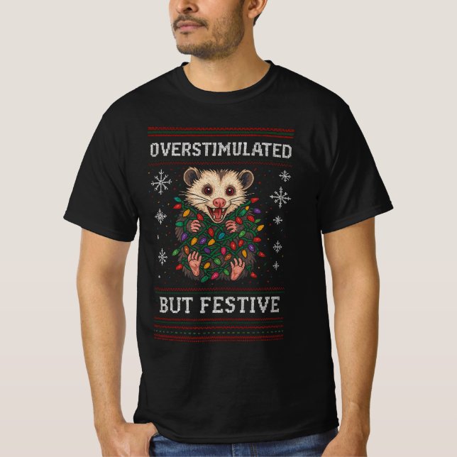 Camiseta Possum de Natal Estimulado Demais Mas Festivo Meme (Frente)