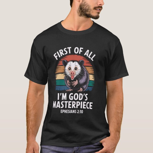 Camiseta Possum Lover Primeiro de tudo Eu sou Deus Mestre F (Frente)