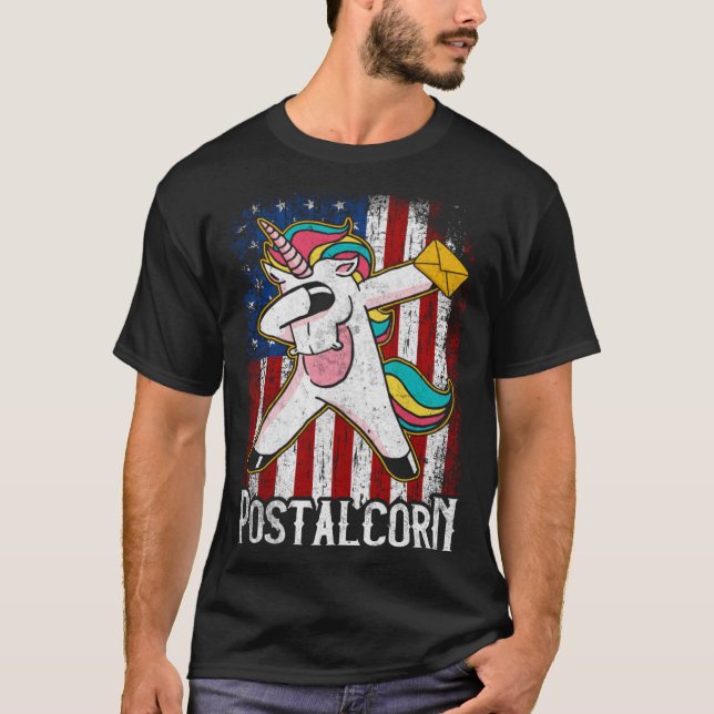 Camiseta Postal Corn Unicorn Mail Lady  Postal Worker (Frente)