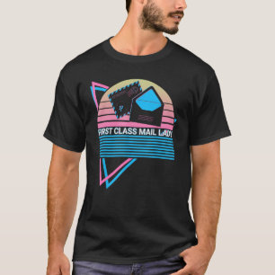 Camiseta Postal Service Postman Retro First Class Mail Lady