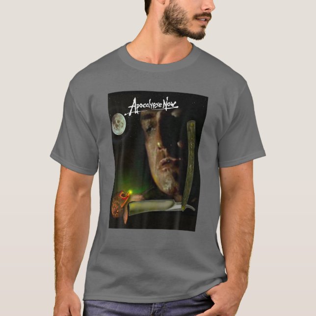 Camiseta Poster Design Apocalypses Gráfico Agora Clássico (Frente)