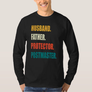 Camiseta Postmaster do Husband Padre Protetor