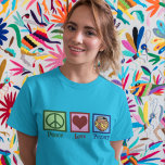 Camiseta Potência de Paz e Amor<br><div class="desc">Um bonito presente de cerâmica para um artista que usa argila e um forno para fazer artes e potes cerâmicos. Um lindo sinal verde de paz, coração vermelho, e uma bela imagem de taça da Fábrica de Gráficos. Um belo presente de cerâmica.</div>