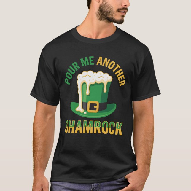 Camiseta Pour Me Another Shamrock Funny Leprechaun Hat Beer (Frente)