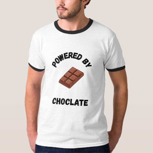 Camiseta Powered By Chocolate | Funny Design  (Frente)
