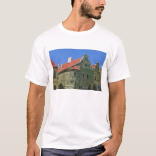 Camiseta Praça da cidade velha rodeada por casas do século