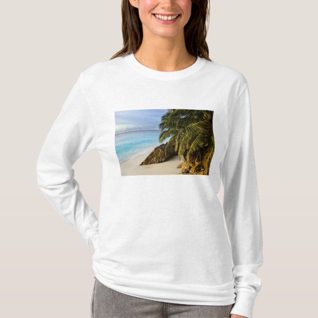 Camiseta Praia Ansi Victorin (Frente)