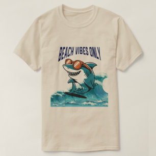 Camiseta Praia apenas - Tubarão Legal com óculos de sol