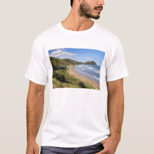 Camiseta Praia de Makorori perto de Gisborne, Eastland, Nov
