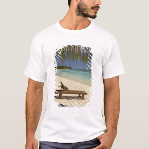 Camiseta Praia, palmeiras & espreguiçadeira