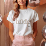 Camiseta Prata BEIGE Disco Noiva Festa Bridal quando faço c<br><div class="desc">Volte no tempo com nossa coleção de Convites de chá de panela e Decores de Bola de Disco Retroativa. Mergulhe na nostalgia dos anos 70 com bege cinza e arcos de cinza, realçados por fontes cintilantes prateadas. A icônica bola retrô disco toma palco central, evocando uma era de glamour da...</div>