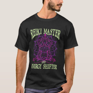 Camiseta Praticante de Reiki Mestre de Reiki e Mudador de E