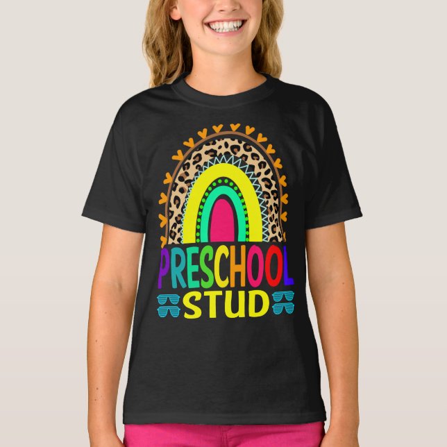 Camiseta Pré-Escolas Estudou Rainbow Leopardo De Volta À Es (Frente)