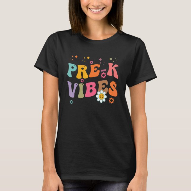 Camiseta PRE K Vibes Groovy pré k para rapazes (Frente)