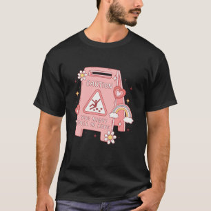 Camiseta Precaução Que Você Pode Apaixonar-Se Retro Engraça