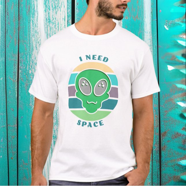 Camiseta Preciso De Espaço | Funny Vintage Alienígena Pun (Criador carregado)