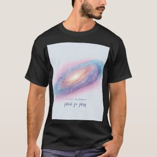 Camiseta Preciso de um Espaço – Estética Cósmica Sarcástica