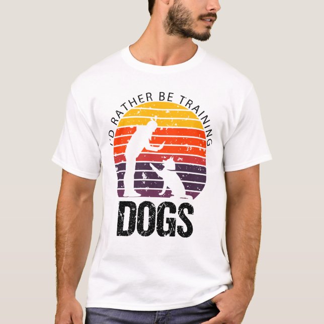 Camiseta Preferencialmente ESTAR TREINANDO CÃES, TREINADOR  (Frente)