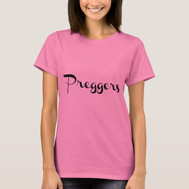 Camiseta Preggers Script Black Funny (Frente)