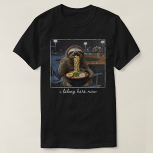 Camiseta Preguiça Engraçada Comendo Ramen no Estádio de Bei