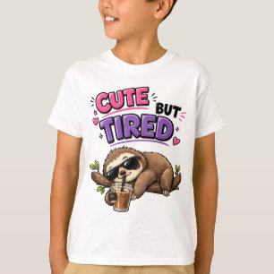 Camiseta Preguiça fofa mas cansada com café gelado