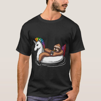 Camiseta Preguiça Montando um Flutuador de Unicórnio