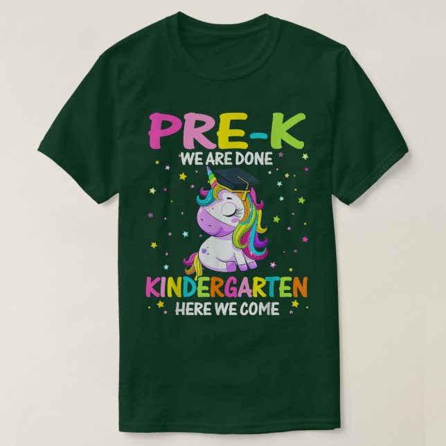 Camiseta Prek, Terminamos O Jardim De Infância Aqui Vemos M (Frente do Design)