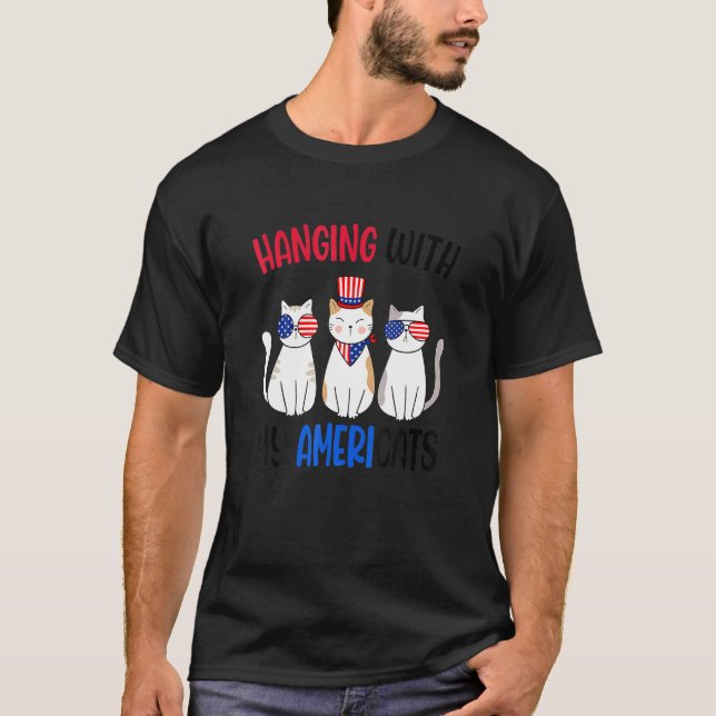 Camiseta Prendendo-Me Com Os Meus Americanos, Os Gatos 4 H  (Frente)