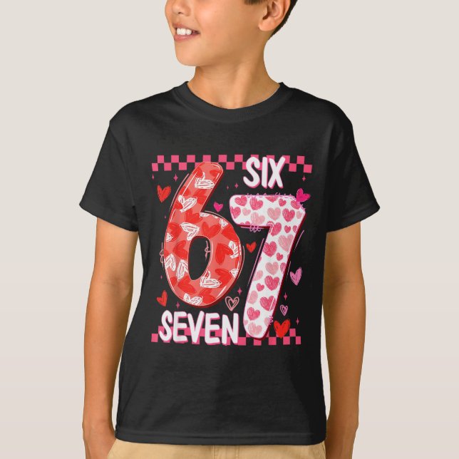 Camiseta Preppy Retro Coquette Bow 6 7 Six Seven Love Valen (Frente)