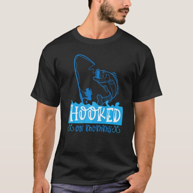 Camiseta Presa à Pesca da Mamãe (Frente)