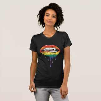 Camiseta Presas de Vampiro Pingando Lábios Arco-Íris | Arte