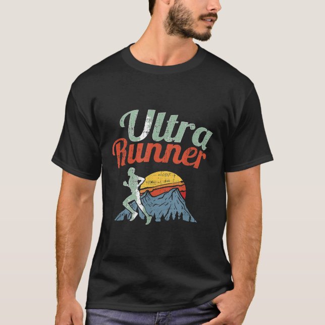 Camiseta Presente da Maratona de Corrida Ultra Runner (Frente)