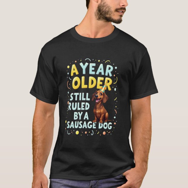 Camiseta Presente de Aniversário Engraçado Cachorro Dachshu (Frente)