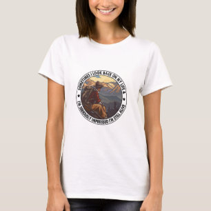 Camiseta Presente de Camper Por Vezes, Olho Para Trás Da