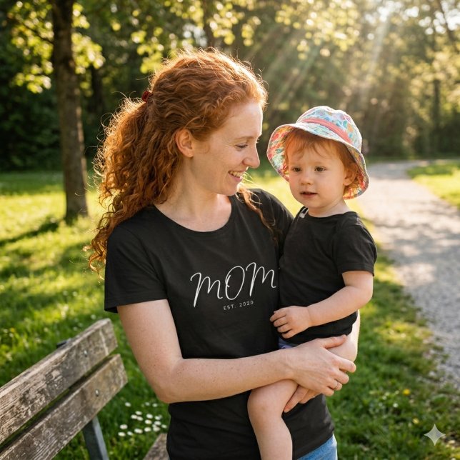 Camiseta Presente de Mãe Estabelecida Nova Mãe (Criador carregado)