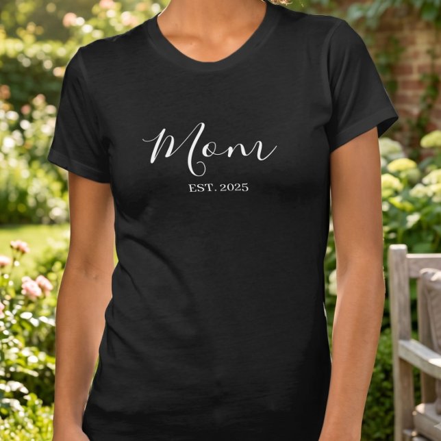 Camiseta Presente de Nova Mãe Estabelecida (Criador carregado)