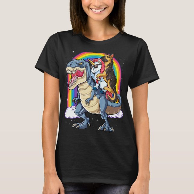 Camiseta Presente de Pastor Alemão Cavalgando Unicórnio em  (Frente)