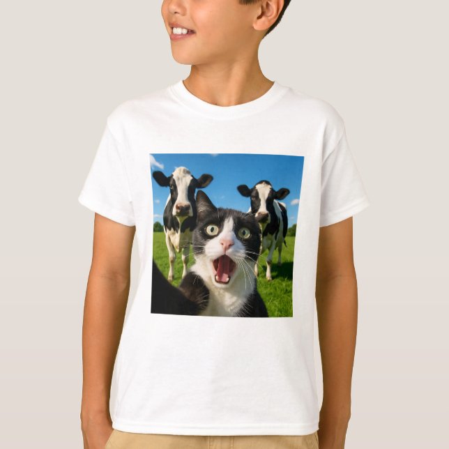 Camiseta Presente de Selfie de Gato Fofo e Vaca (Frente)