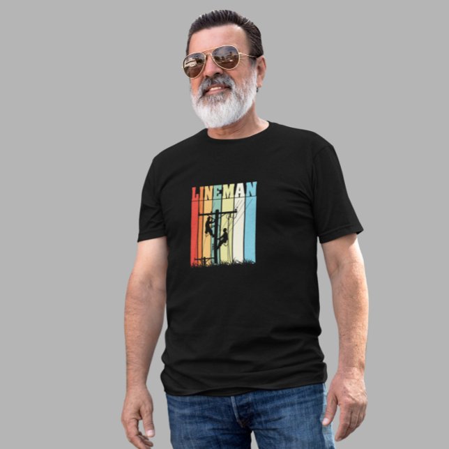 Camiseta Presente de Trabalhador Elétrico Retro para Linema (Vintage Lineman Retro Electrical Worker Gift Idea T-Shirt)