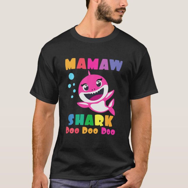 Camiseta Presente De Tubarão-Mama Correspondente À Família  (Frente)