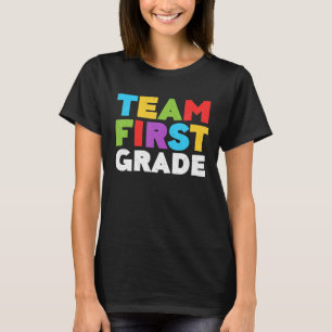 Camiseta Presente de Volta às Aulas da Primeira Série da Eq